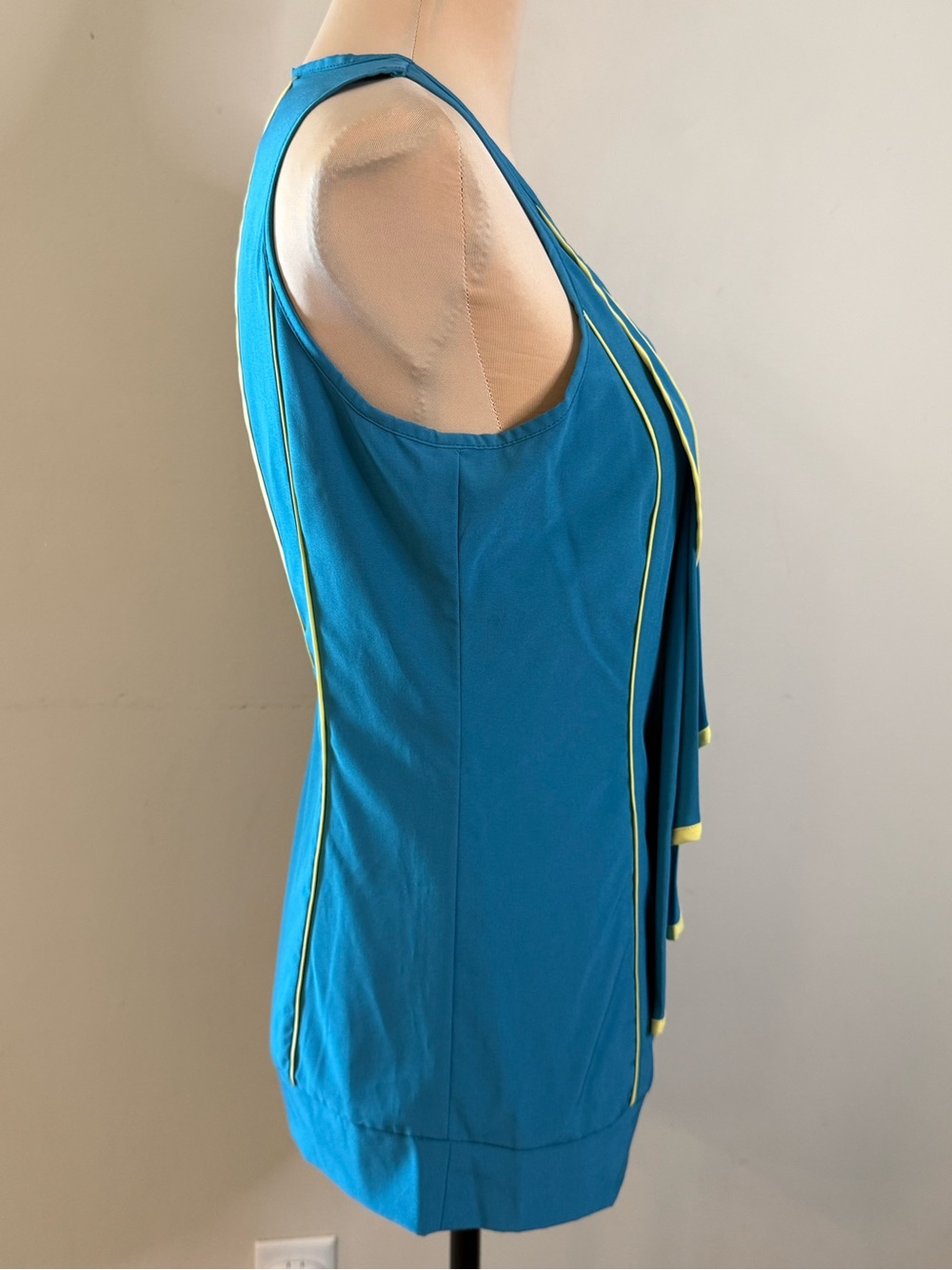Minuet sleeveless top teal blue yellow trim SZ M - Picture 2 of 13